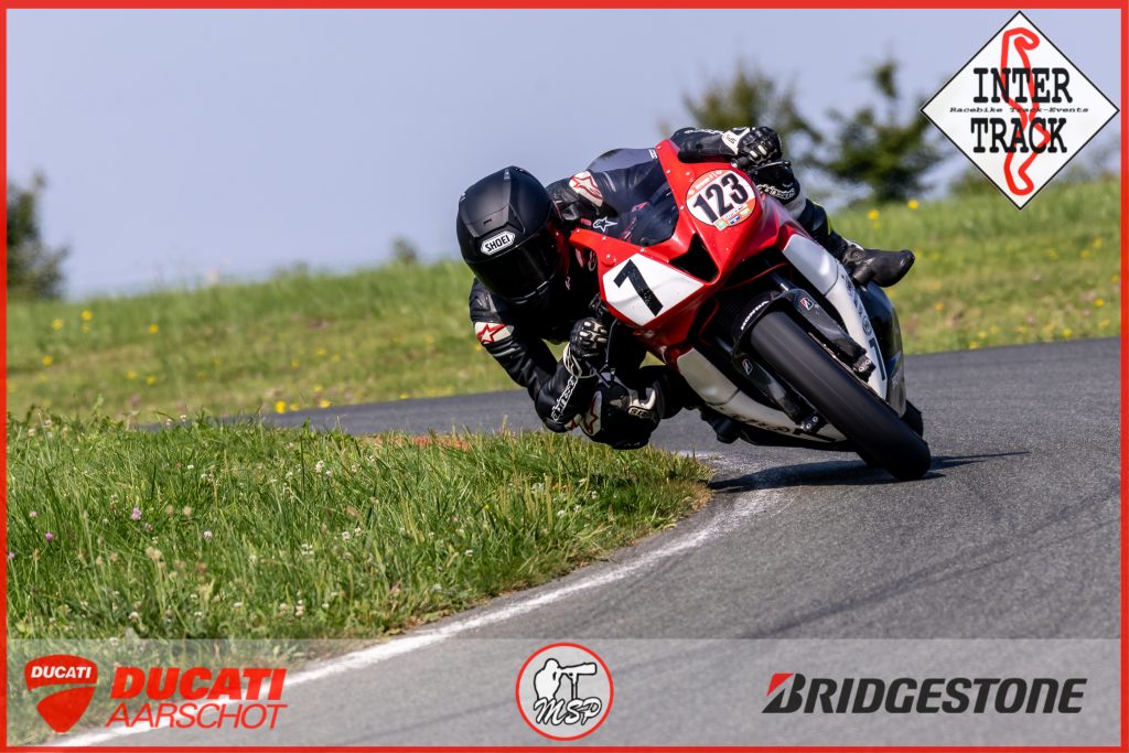 15+16+17/08/2025 Inter-Track at Ecuyers group 4 Red