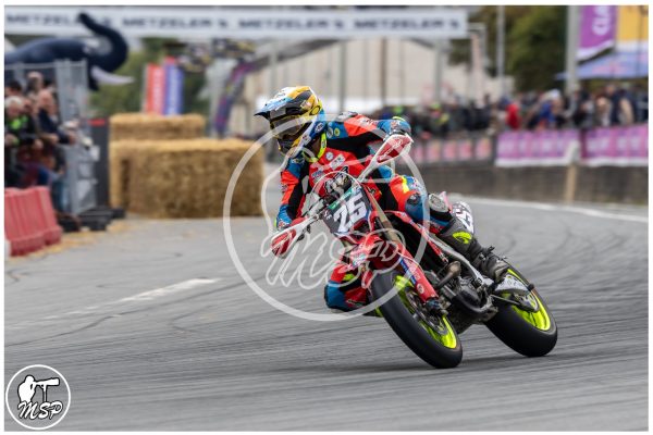 Superbiker 2024 Sunday action pictures #100