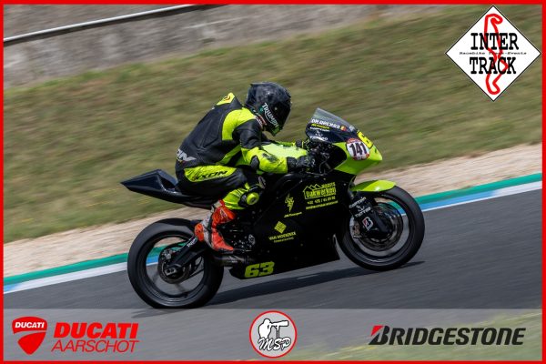 18+19+20/07/2025 Inter-Track at Circuit Carole group 4 Red #558